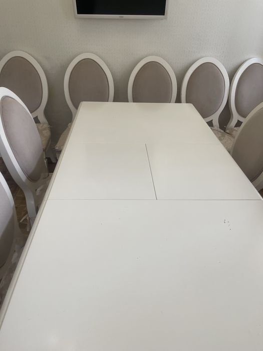 Продам стол и стулья