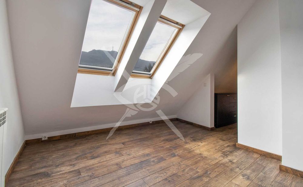 Тристаен апартамент в м-т Гърдова глава № 88258