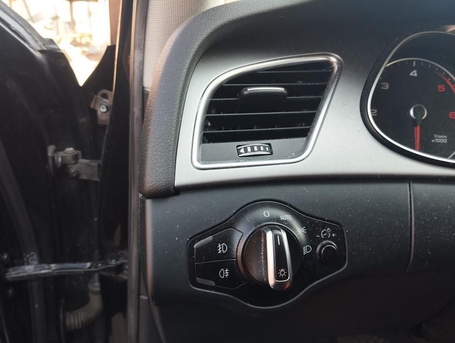 Dezmembrari Audi A4 B8 (8K) (2007-2015) 2.0 TDI Motorina