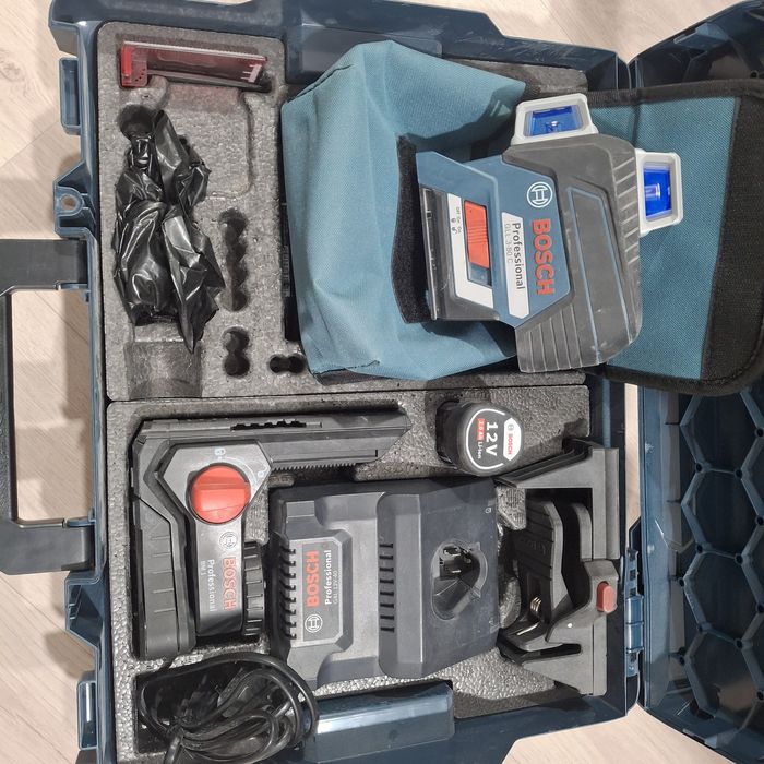 Продам лазерный уровень Bosch