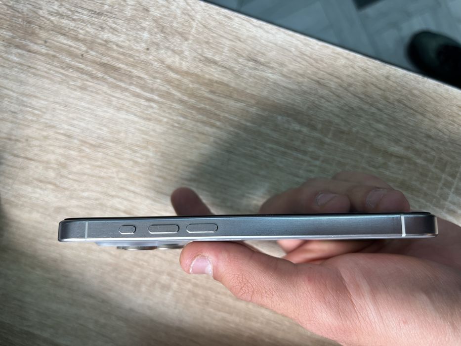 Iphone 15 pro soatiladi