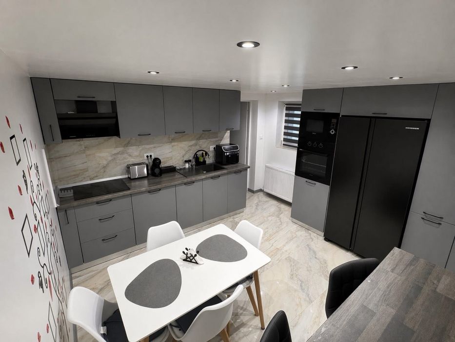 Casa moderna , complet renovata ( 2024 )