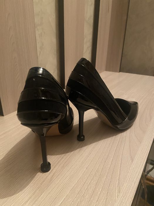 Туфли 36 размер. Можно обмен.