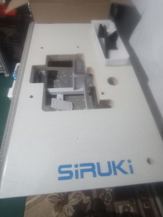 Янги оберлок холи ишламаган просто столини йиґиб ку́йганман