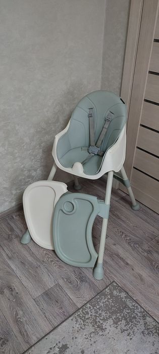 Продам столик для кормления