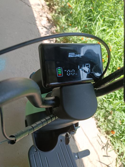 Електроный скутер