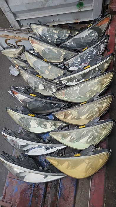 фары на Тойота estima