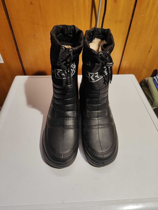 Гумени зимни боти