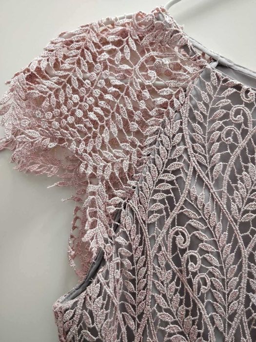 Vand rochie roz MIGNON DOO marime M 160 lei