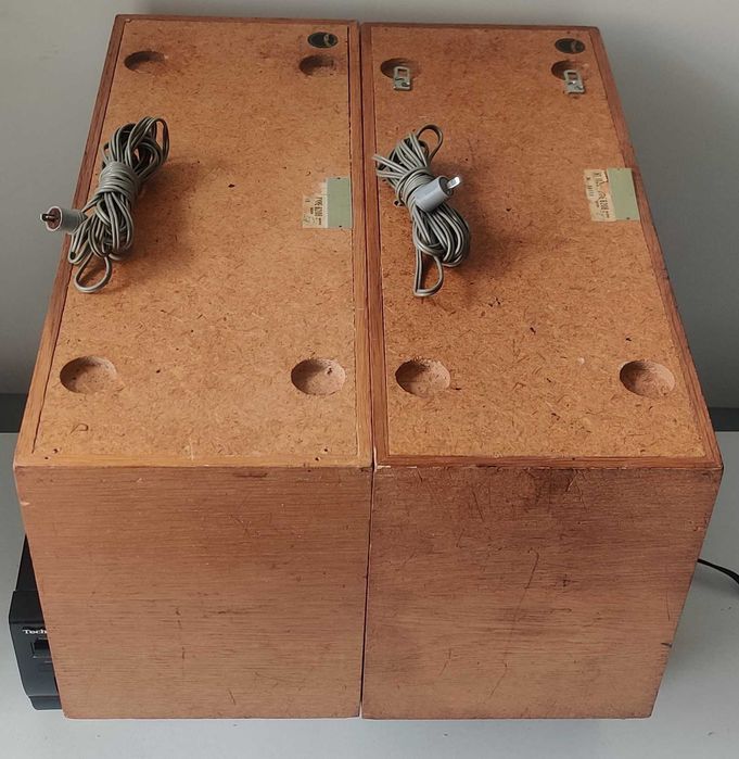 Beovox 1000 Teak boxe 2 cai 4 ohmi 10W arta colectie lemn tec boxe