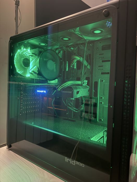 PC Gaming GTX 1660 Ti, i5 9th Gen, 16GB RAM, Stocare 1TB+SSD + Monitor Gaming 24" 144Hz