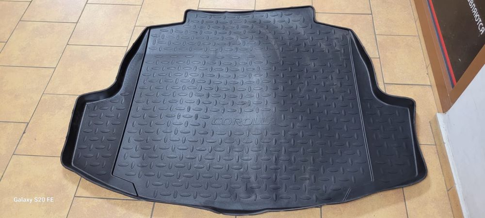 Коврик в багажник Toyota Corolla E210