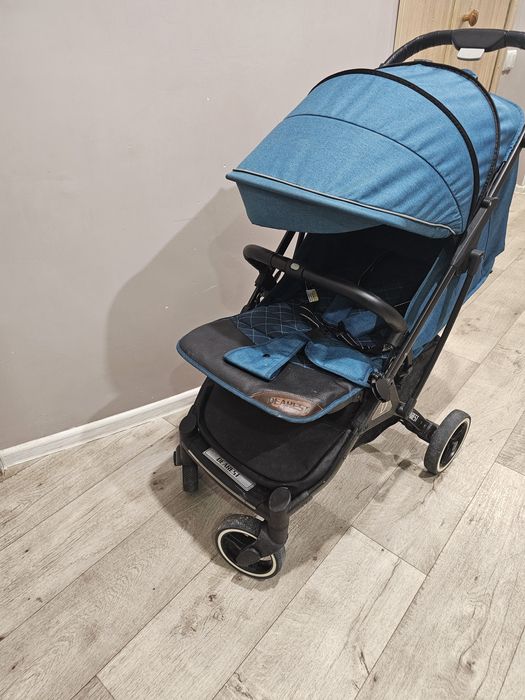 Продаётся прогулочная  коляска