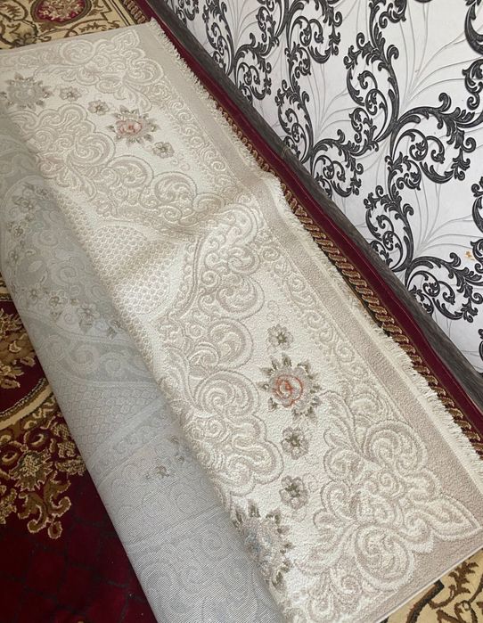 Продаю Ковёр 2,50 на 4