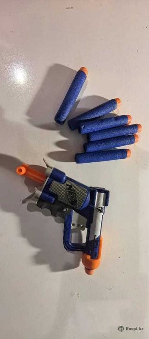 Карманный бластер Нерф Джолт (Nerf Jolt)