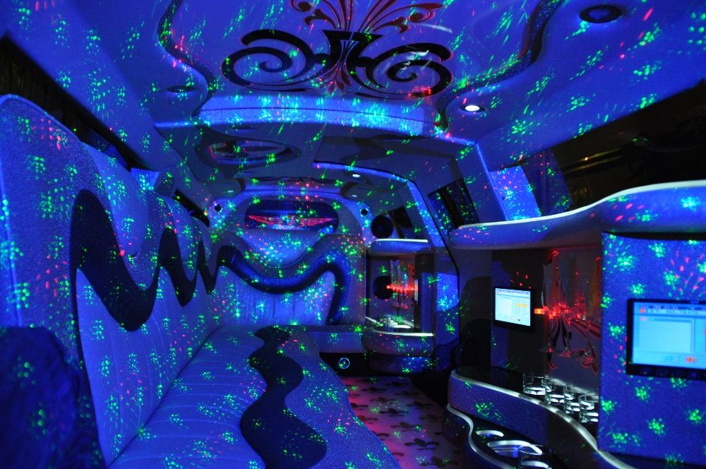 Свадебный кортеж! Лимузин.