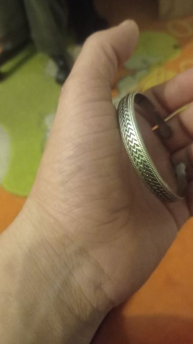 Vând brățară cu emblema chineză