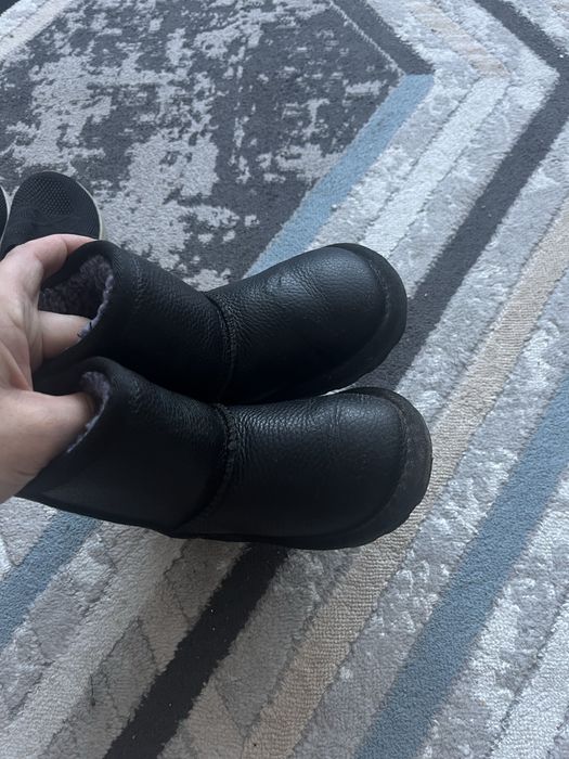 Отдам детскую обувь