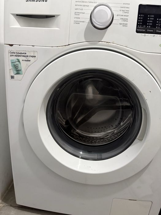 Продам стиральную машину