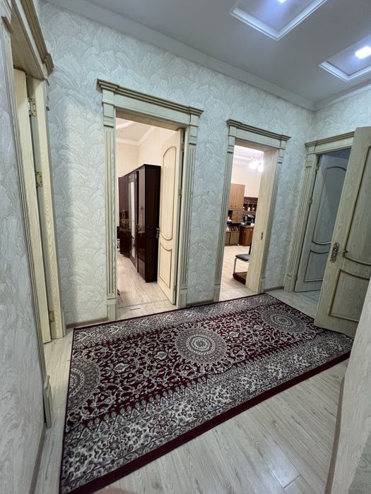 Уй сотилади, Сергели курувчида