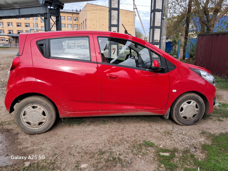 Продам новый автомобиль шевроле Спарк