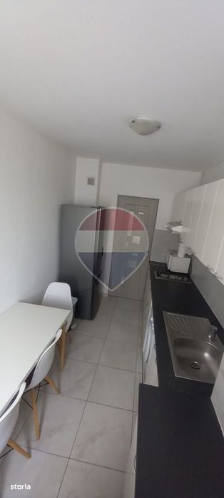 Inchiriere Apartament luminos cu 2 camere