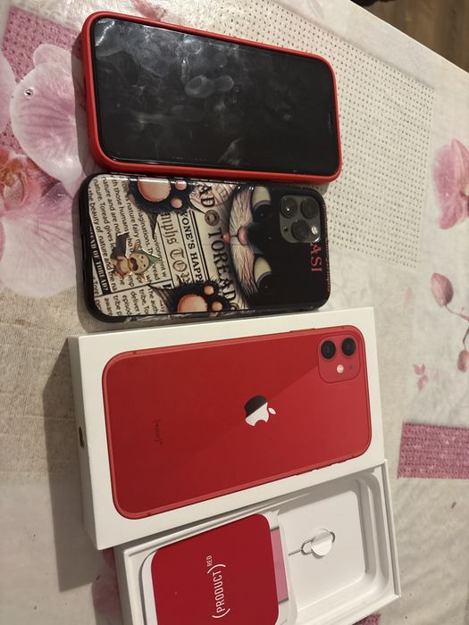 iPhoe 11 pro нов с 1 година гаранция и iPhone 11 поти нов 85% батерия