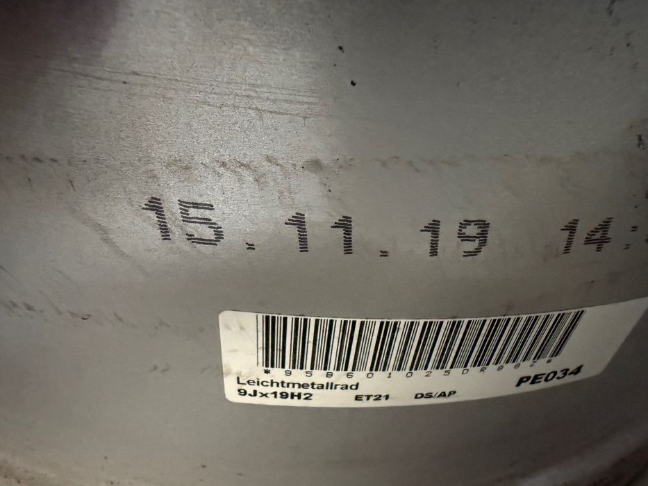 Джанти Порше Макан