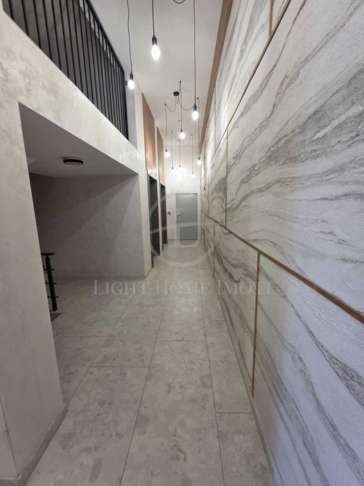 Продава се Тристаен апартамент в Пловдив, Христо Смирненски - 100 кв.м за 2270 €/кв.м - Снимка #18