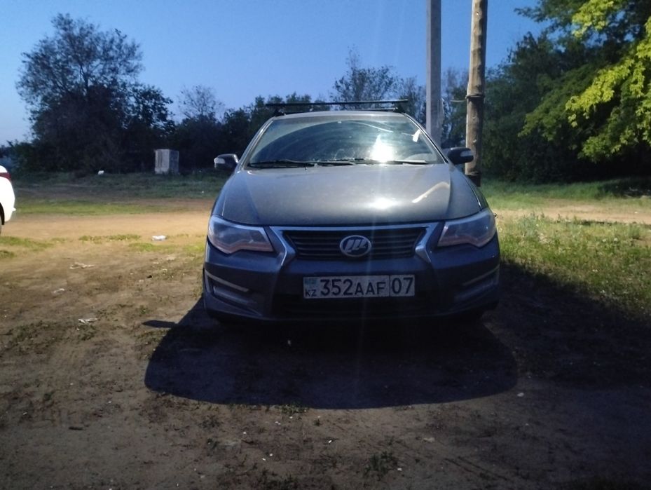 Продам автомобиль состояние хорошее.