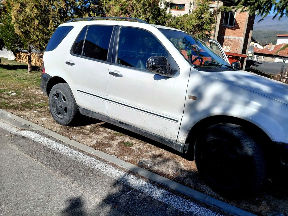 Продава на части ML 320 бензин газ проблем с автомата