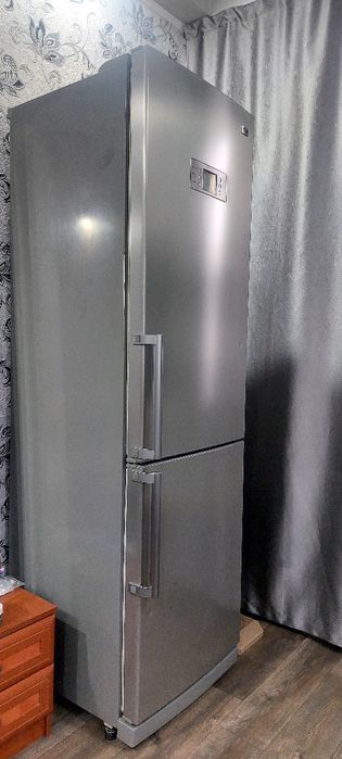 Продам Холодильник.