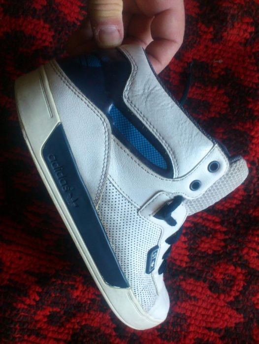 Мъжки маратонки Adidas ST (42 номер)