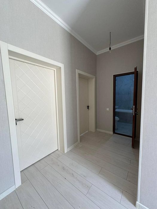 Продаётся дом 3х- комн. 1.5 сотки. Кирпичный. Новый. 82 м²