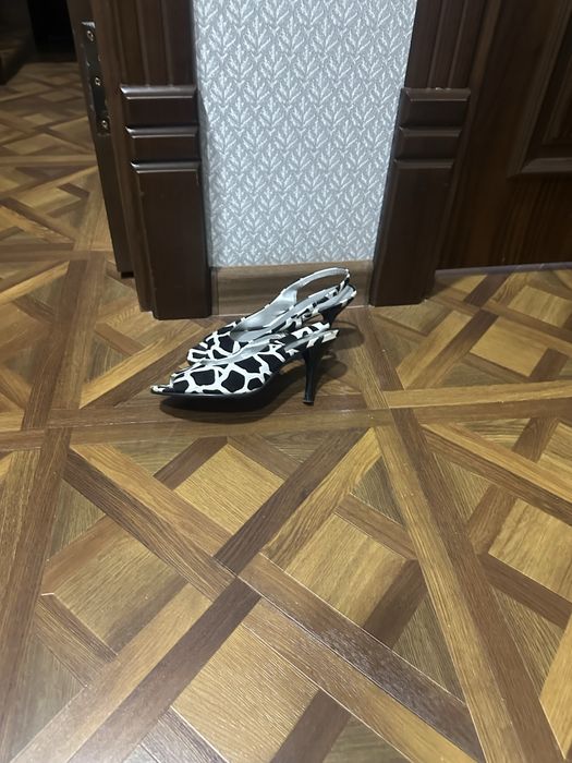 Туфли женские классика  надеты пару раз