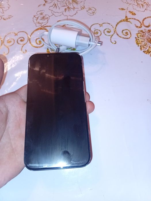 Айфон 13 сатылады