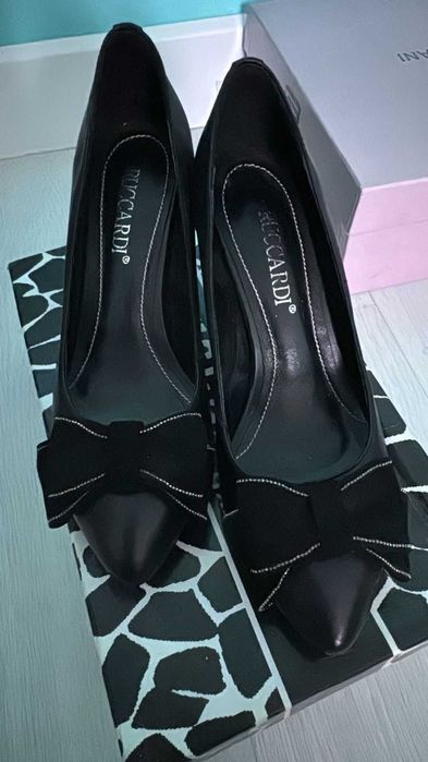 Туфли черные кожаные