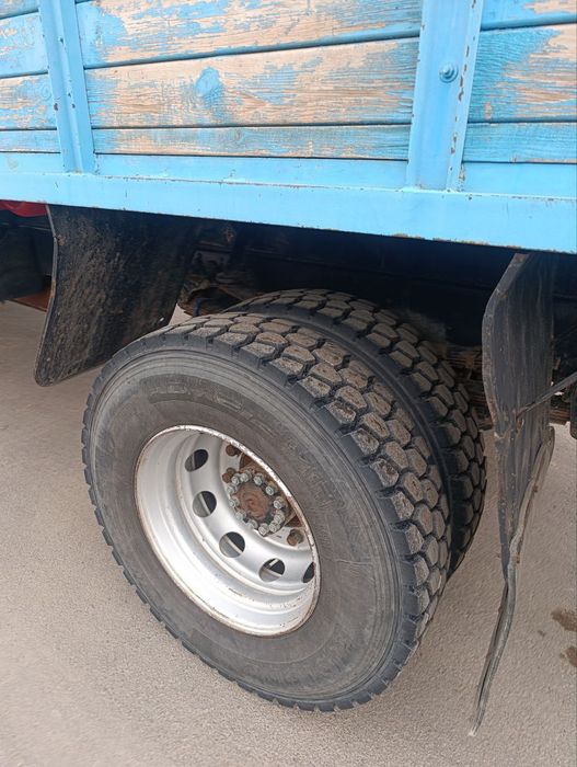 Zil Sotiadi Dilinamer 1989-yil