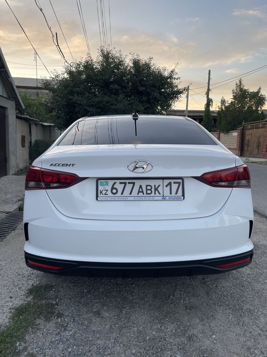 Хундай акцент Hyundai Accent