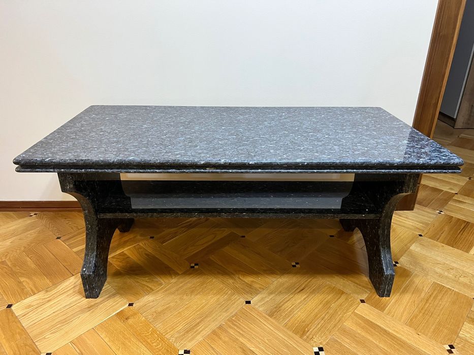 Мраморный стол 120 см