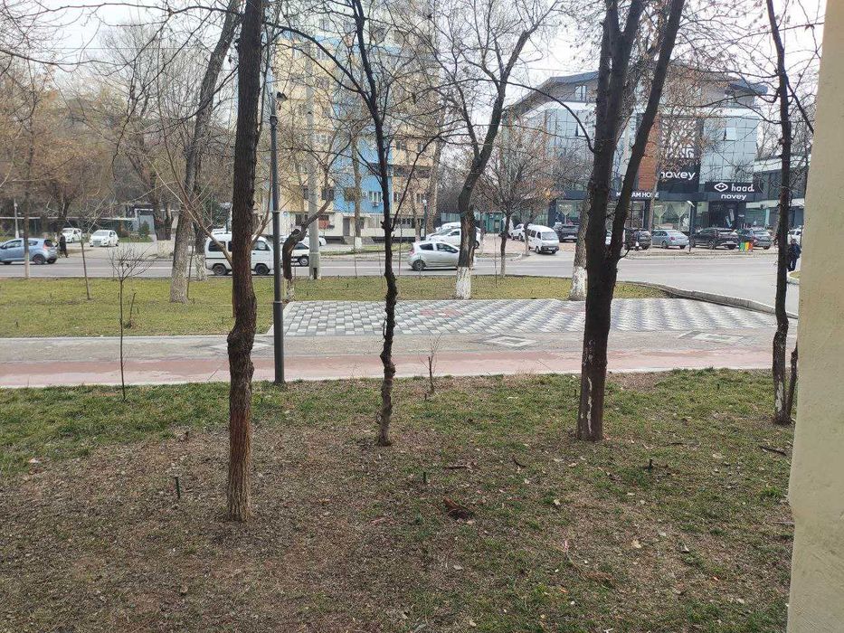 Продаётся квартира (под офис) 1/1/4