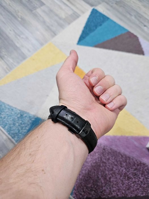 Мъжки часовник Casio, стилен и елегантен + подарък чисто Нова батерия