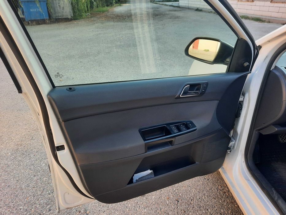 VOLKSWAGEN Polo 2008 — imagine 4