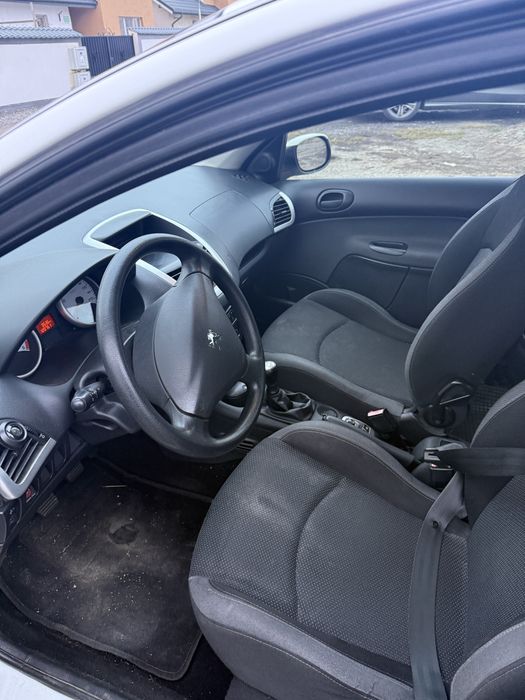 Autoturism Peugeot 206+