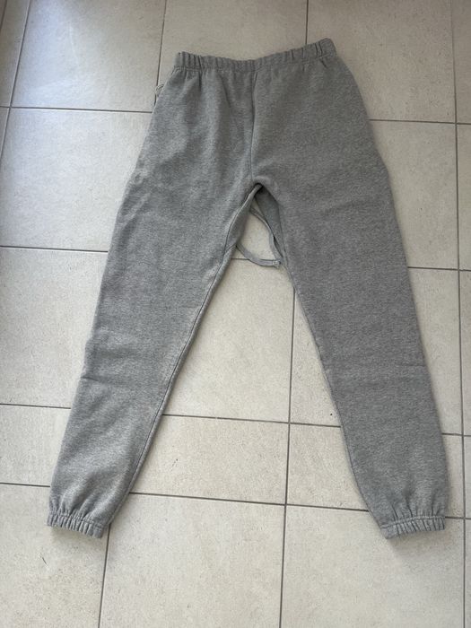 Pantaloni lungi Essentials
