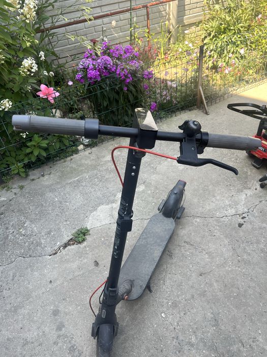 Trotineta Xiaomi 4 Pro autonomie mare