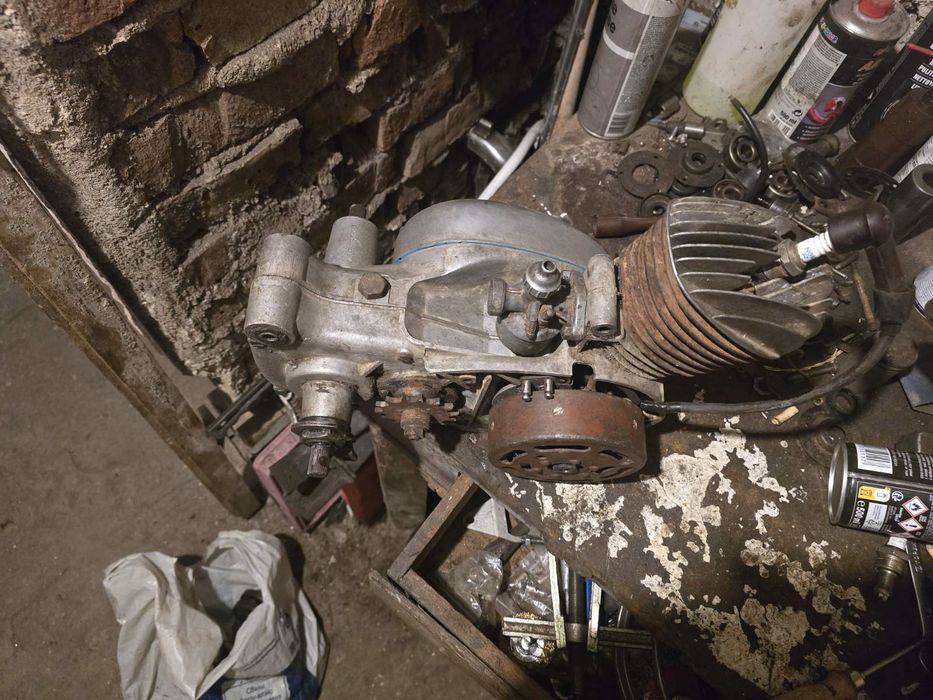 двигател за симсон ср2