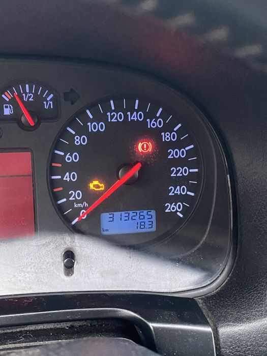 Vand golf 4 1.6 benzina