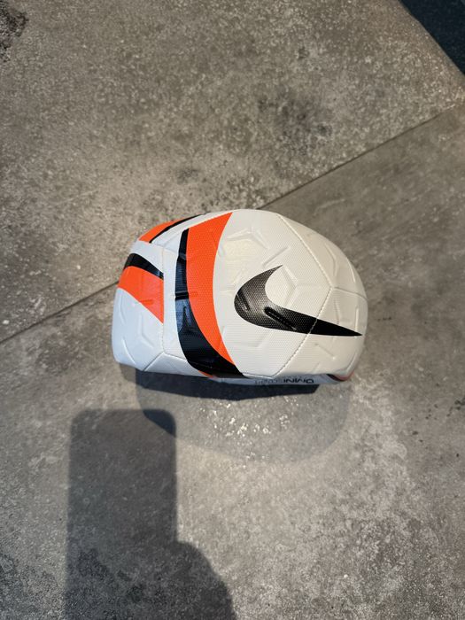 Nike Academy топка размер 4