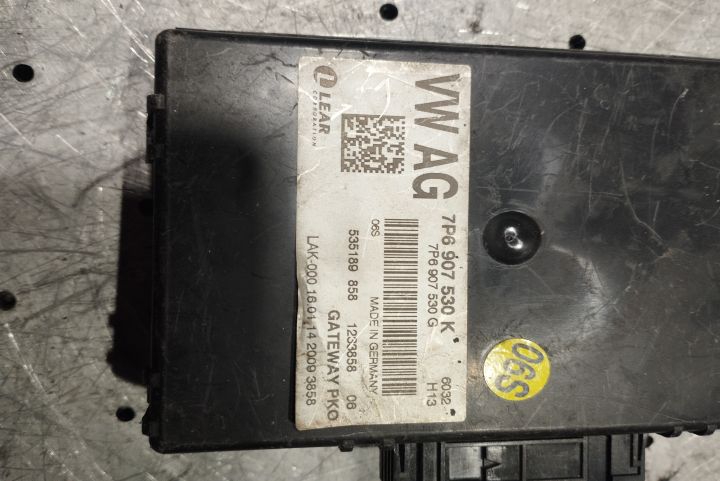 Modul gateway 7P6 907 530 K Volkswagen VW Touareg generatia 1 7L (fac